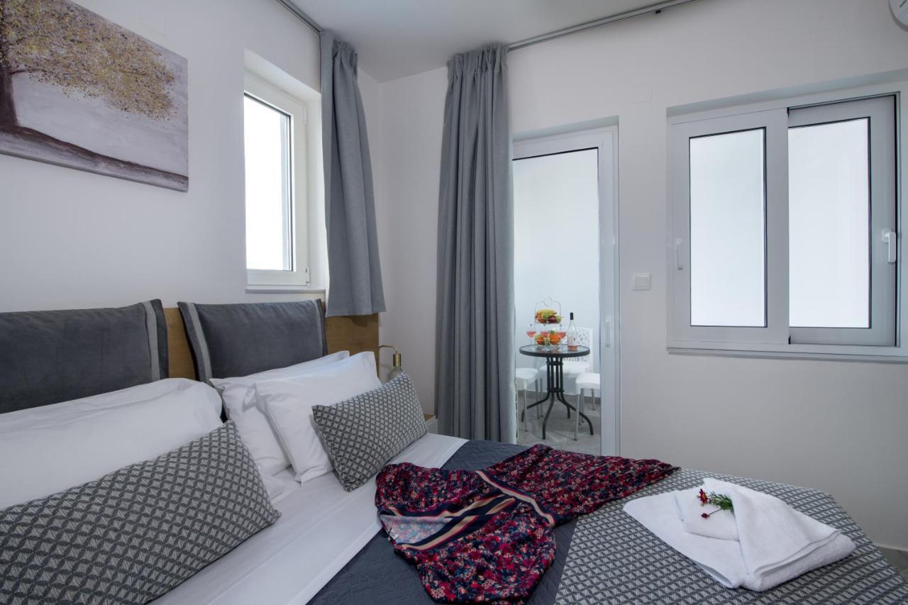 Deluxe City Hotel Ханья Экстерьер фото