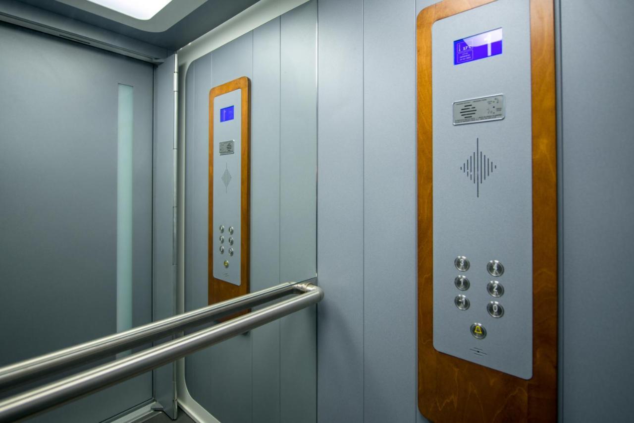 Deluxe City Hotel Ханья Экстерьер фото