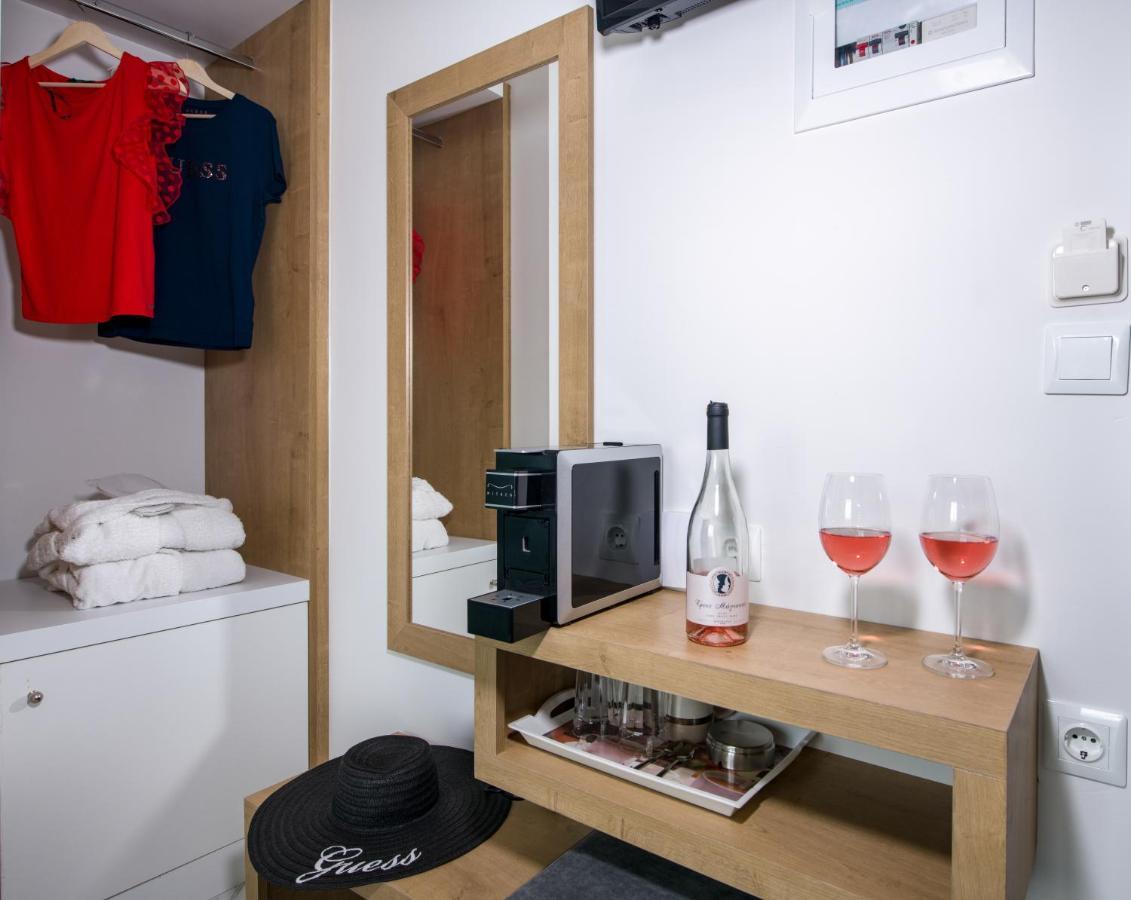 Deluxe City Hotel Ханья Экстерьер фото