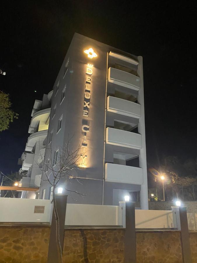 Deluxe City Hotel Ханья Экстерьер фото