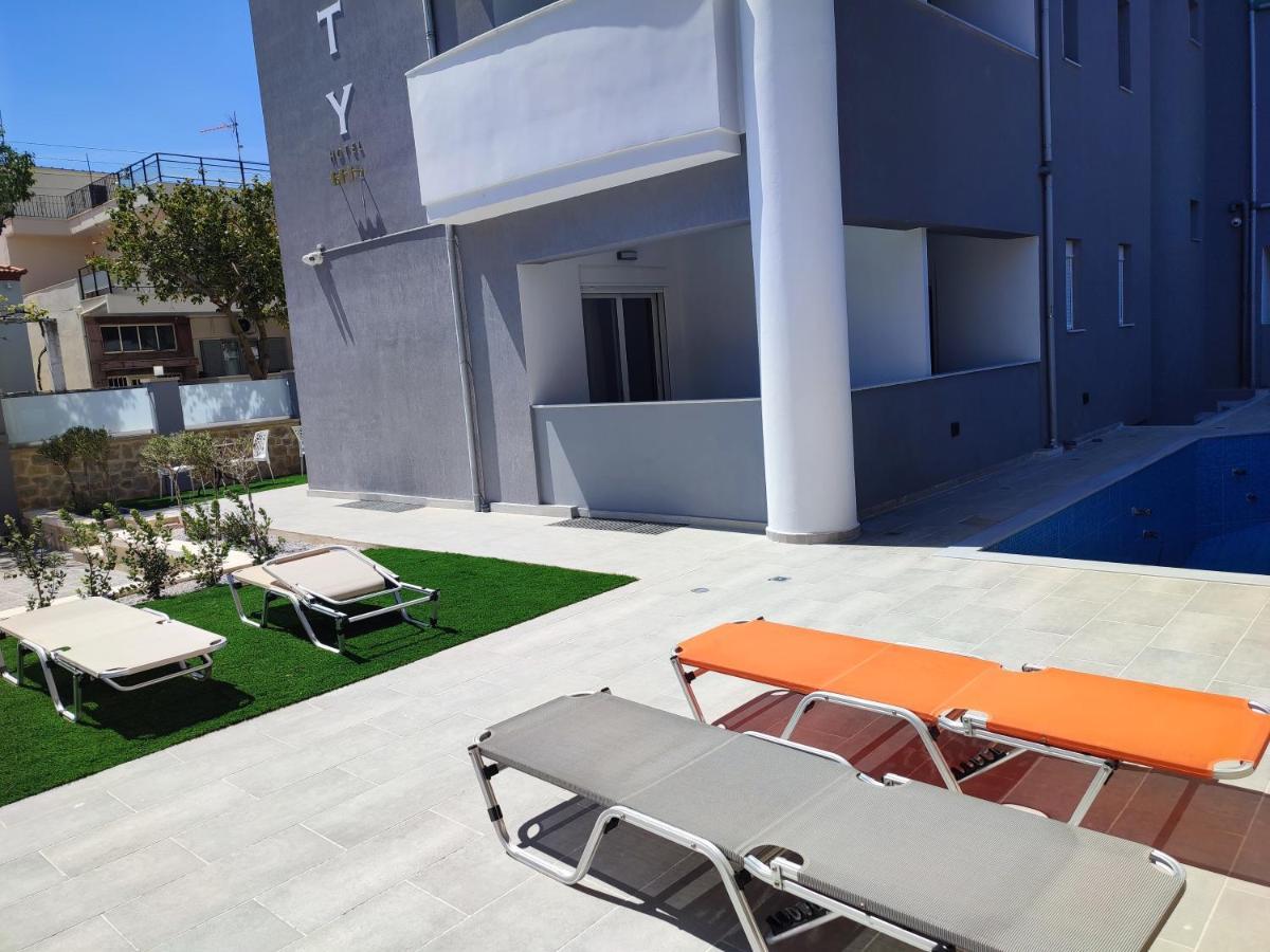 Deluxe City Hotel Ханья Экстерьер фото